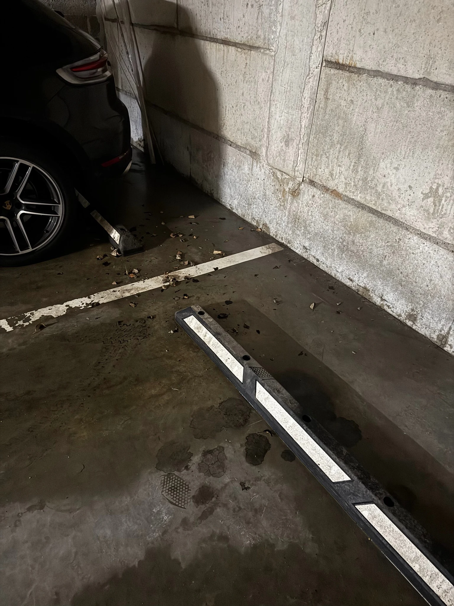 Evaldas Jablonskas apie „Citus“ – vandens skverbimasis ir drėgmės pėdsakai „Citus“ projekto požeminiame parkinge po gausesnio lietaus